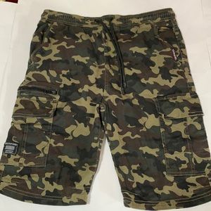 Akdmks men’s camouflage cargo shorts size M